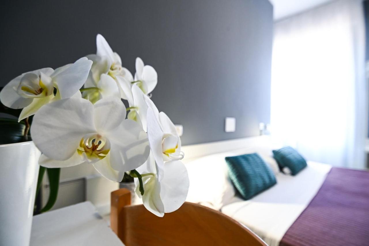 Hotel Montebello Riccione Exterior photo