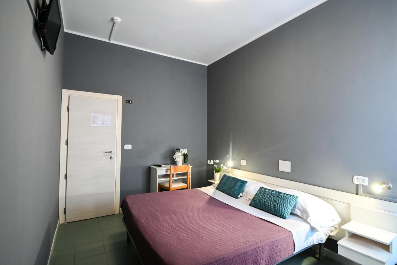 Hotel Montebello Riccione Exterior photo