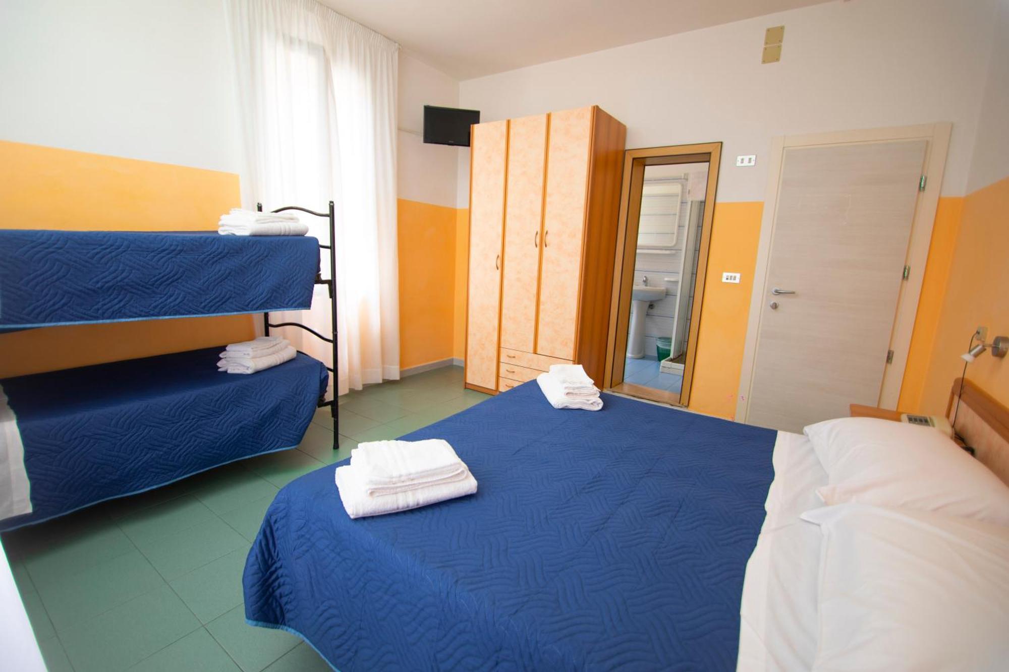 Hotel Montebello Riccione Exterior photo